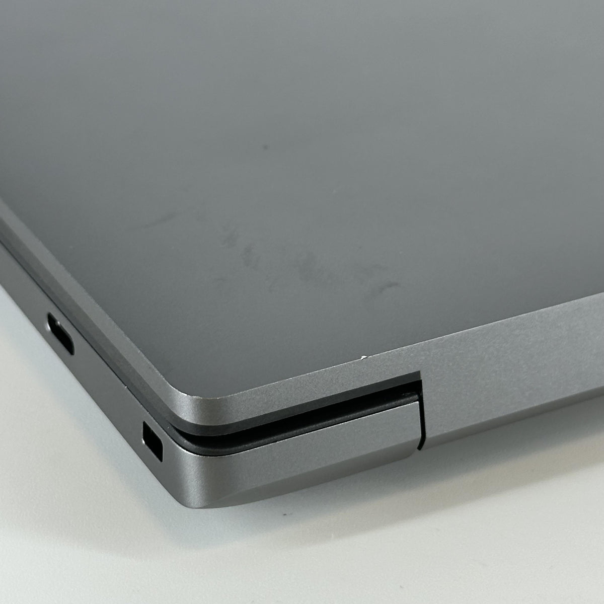 Dell Precision 5690 16 Gray 3.8 GHz Intel Core Ultra 7 32GB RAM 1TB