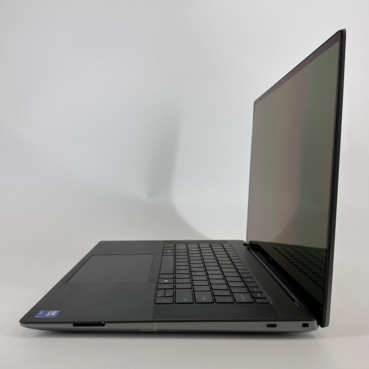 Dell Precision 5690 16 Gray 3.8 GHz Intel Core Ultra 7 32GB RAM 1TB