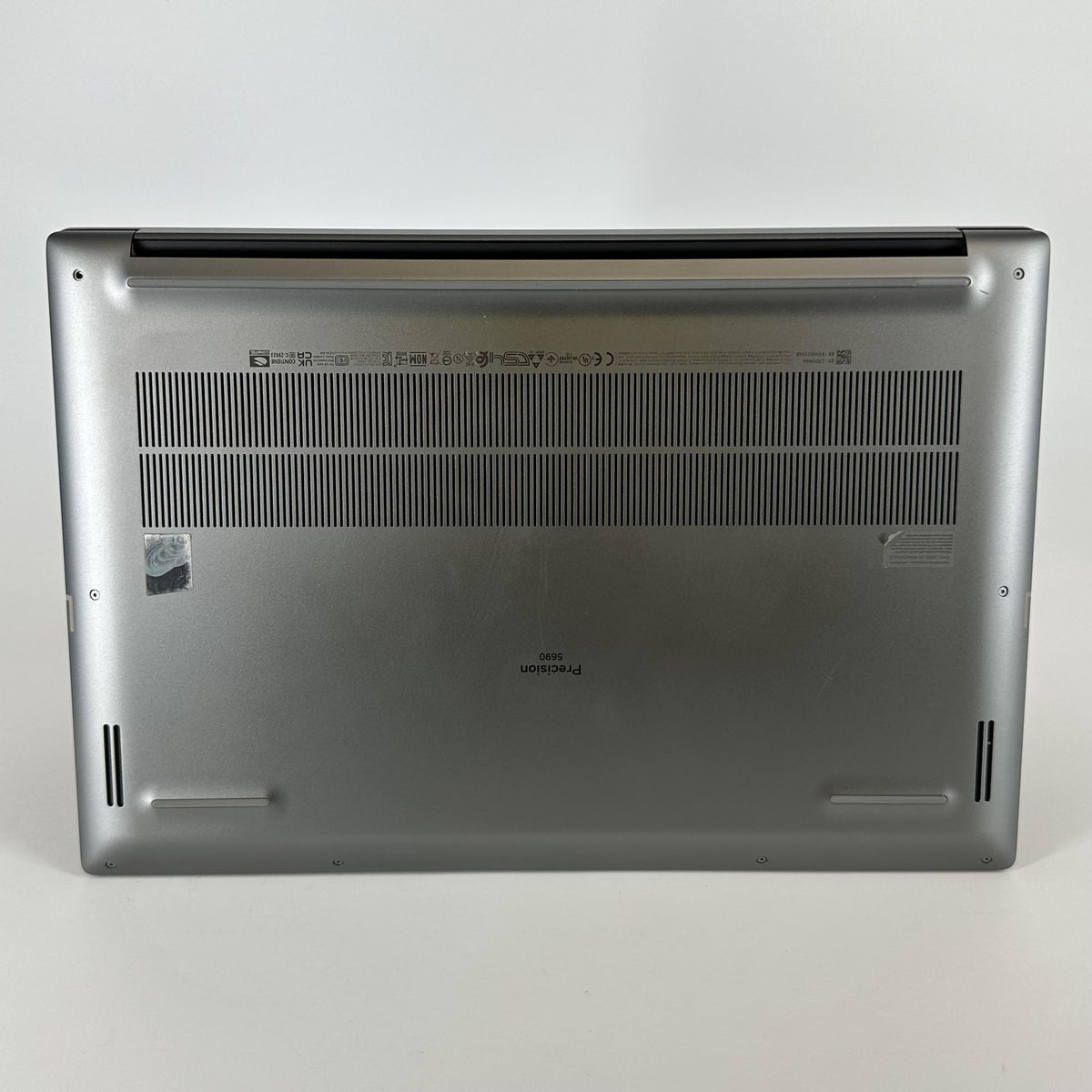 Dell Precision 5690 16 Gray 3.8 GHz Intel Core Ultra 7 32GB RAM 1TB