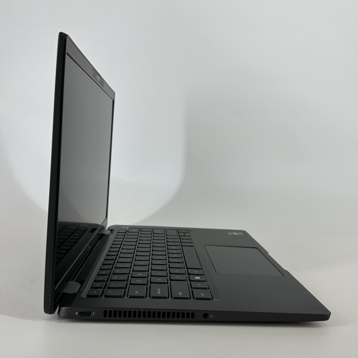 Dell Latitude 7430 14 Gray 1.8 GHz Intel Core i7 12th Gen. 32GB RAM