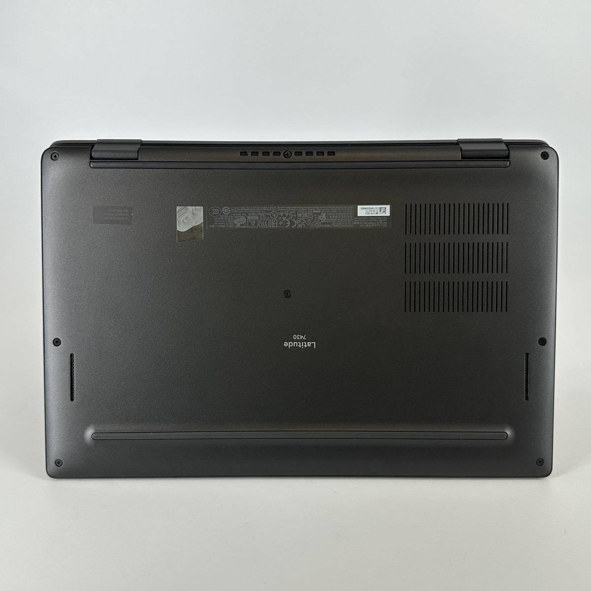 Dell Latitude 7430 14 Gray 1.8 GHz Intel Core i7 12th Gen. 32GB RAM
