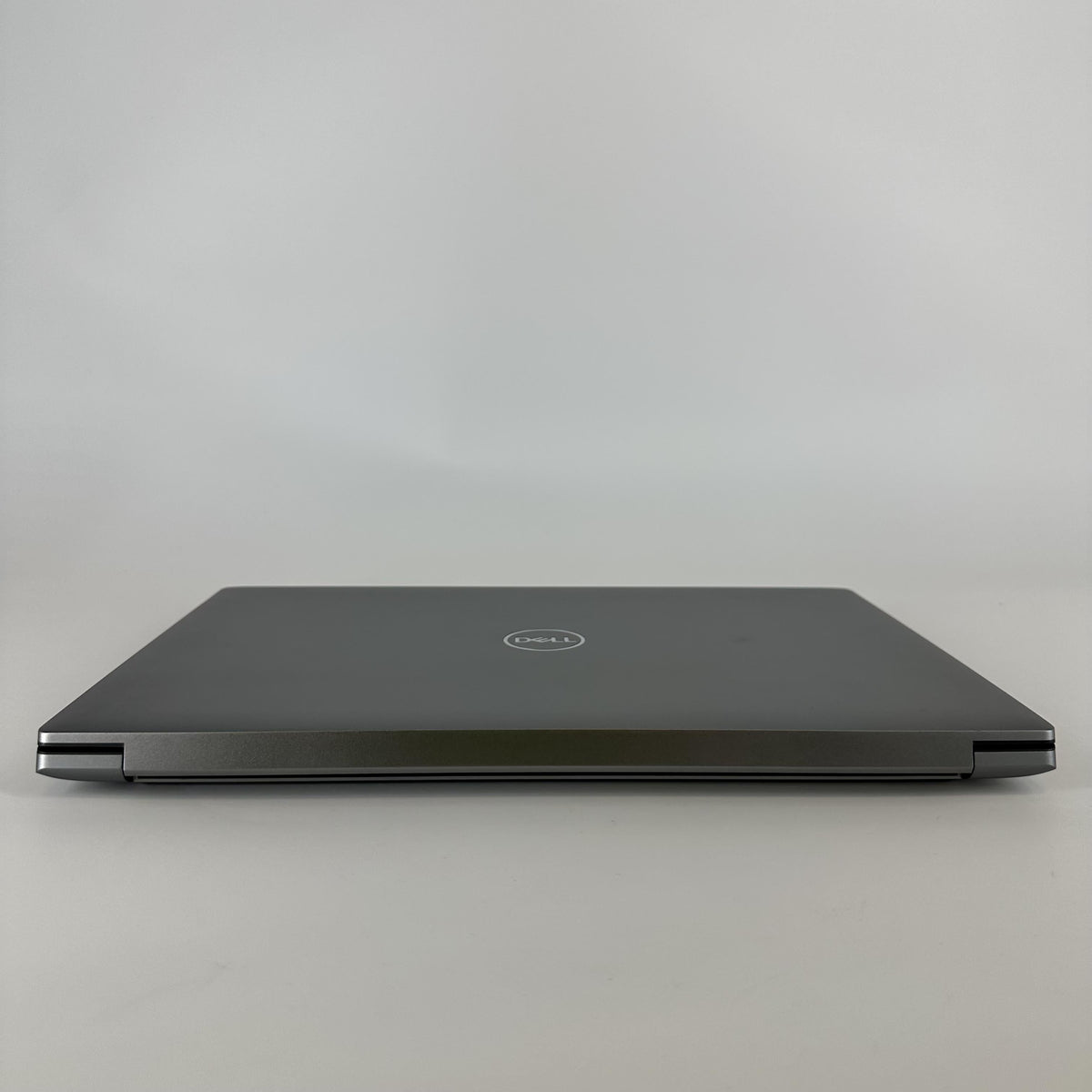 Dell Precision 5690 16 Gray 2.5 GHz Intel Core Ultra 9 64GB RAM 1TB