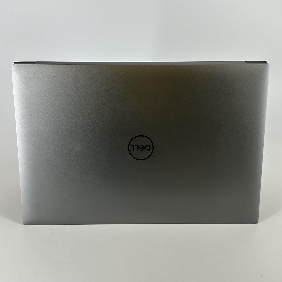Dell Precision 5690 16 Gray 2.5 GHz Intel Core Ultra 9 64GB RAM 1TB
