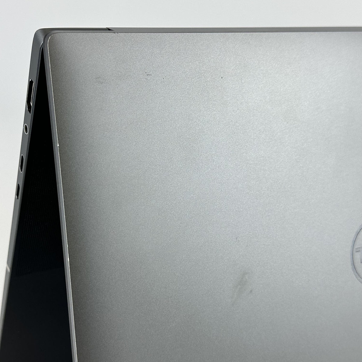 Dell Precision 5690 16 Gray 2.5 GHz Intel Core Ultra 9 64GB RAM 1TB