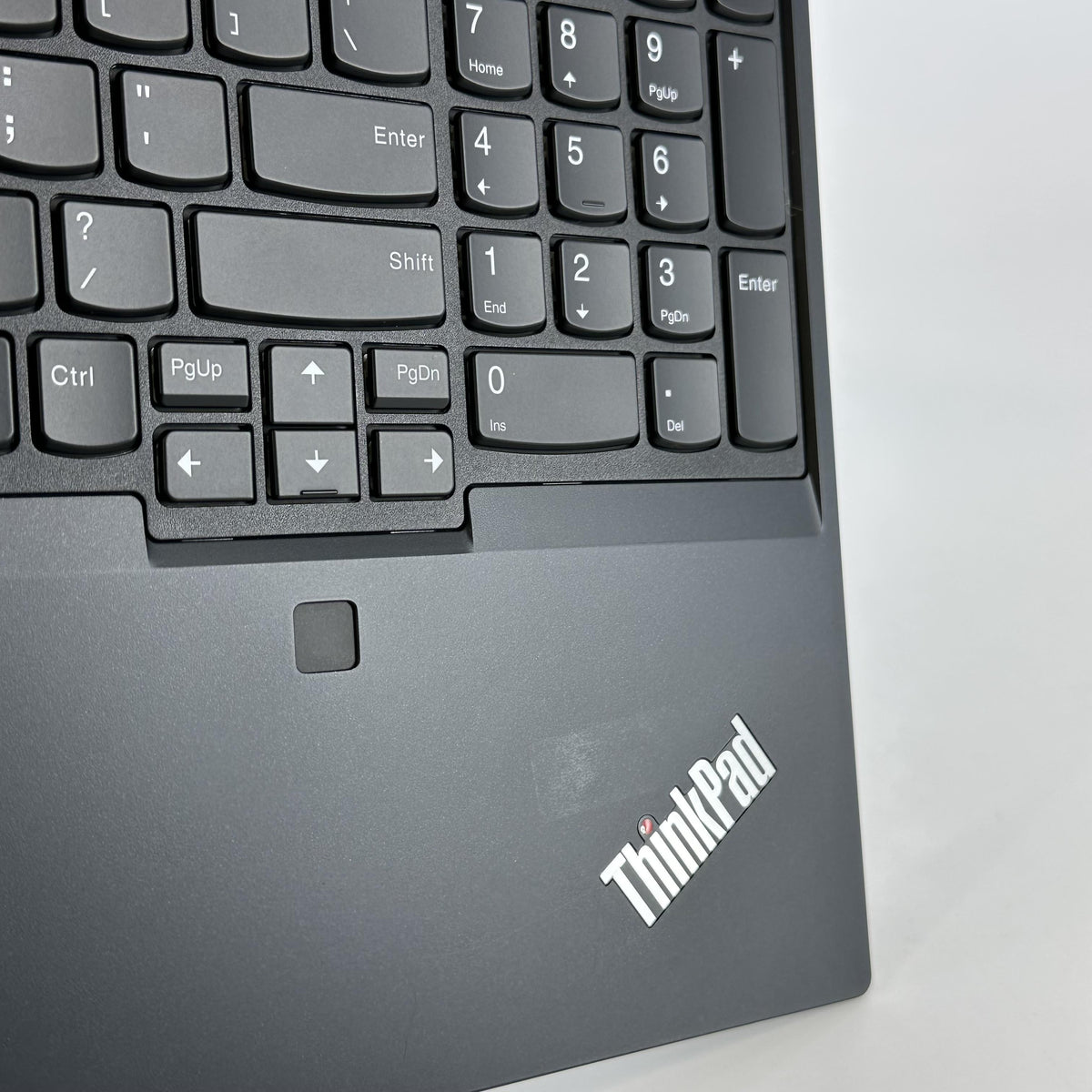 Lenovo ThinkPad P15v Gen 3 Black 3.2 GHz AMD Ryzen 7 Pro 6850H 32GB