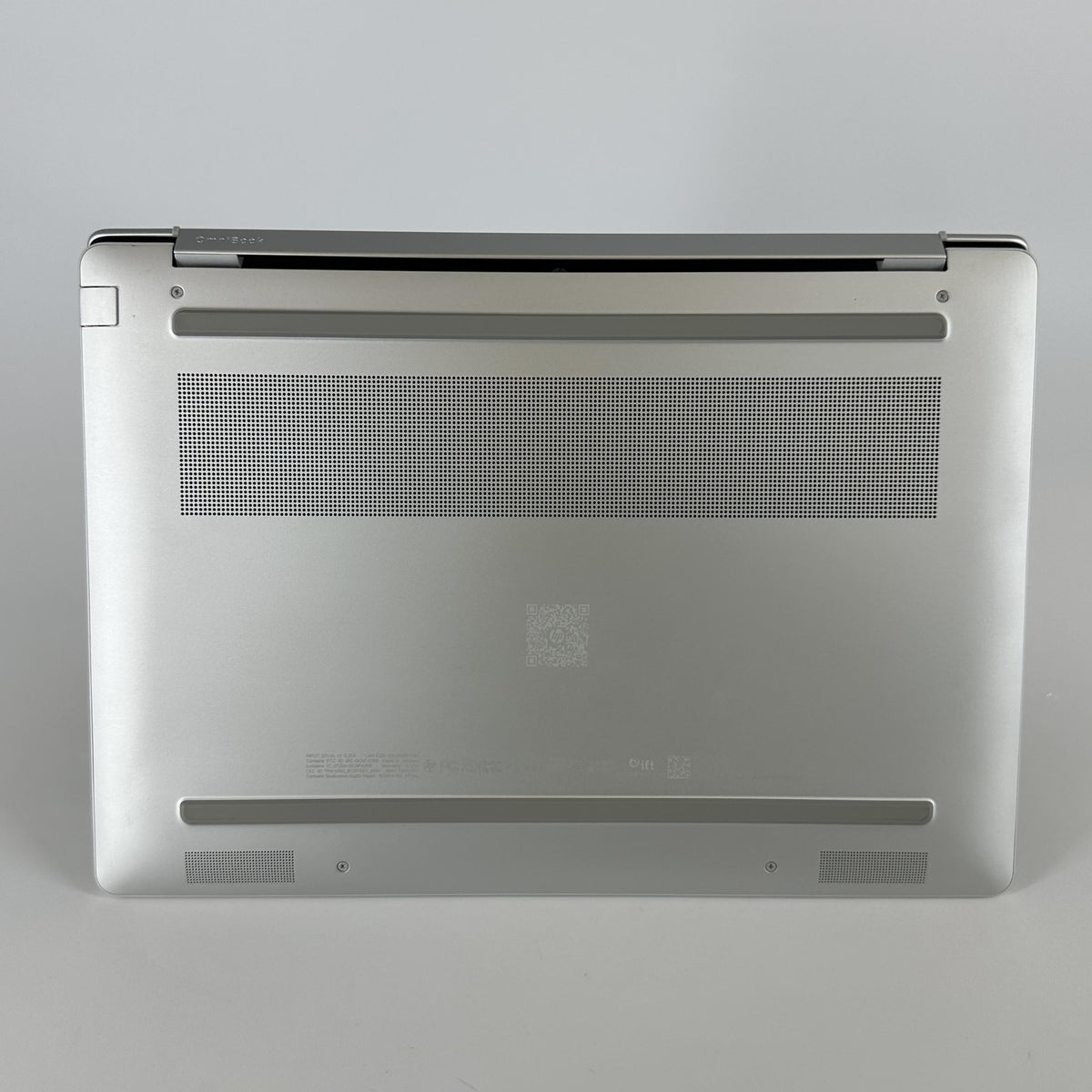 HP OmniBook 5 14 Glacier Silver 3.2 GHz Qualcomm Snapdragon X Plus