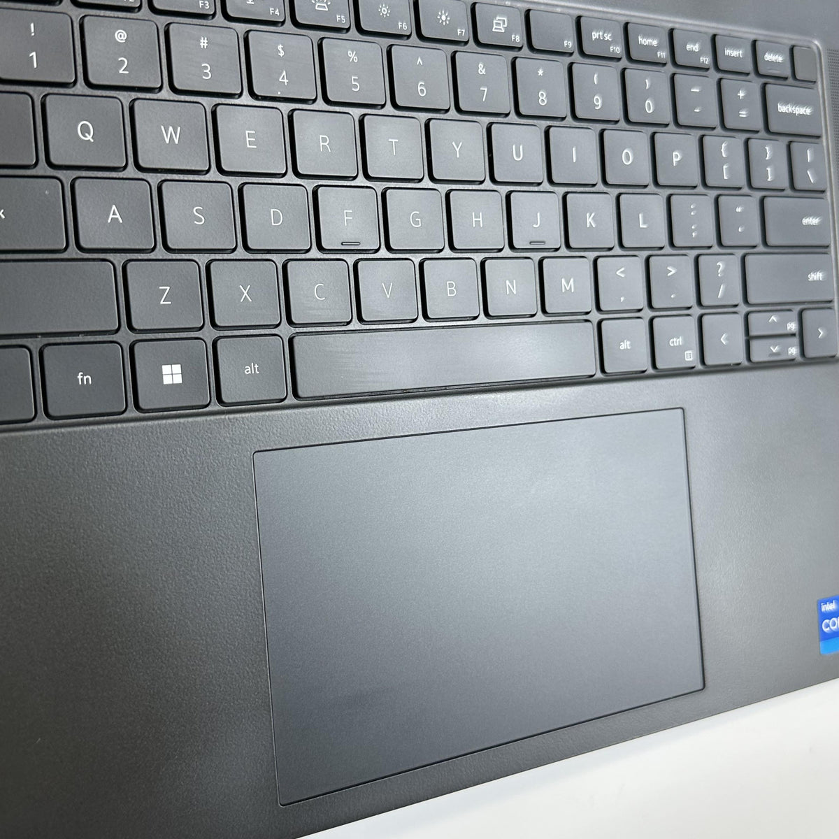 Dell Precision 5680 16 Gray 2.5 GHz Intel Core i7 13th Gen. 32GB RAM