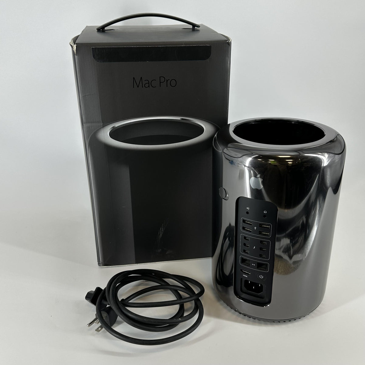 Apple Mac Pro Late 2013 Black 3.5 GHz 6-Core Intel Xeon E5 64GB RAM