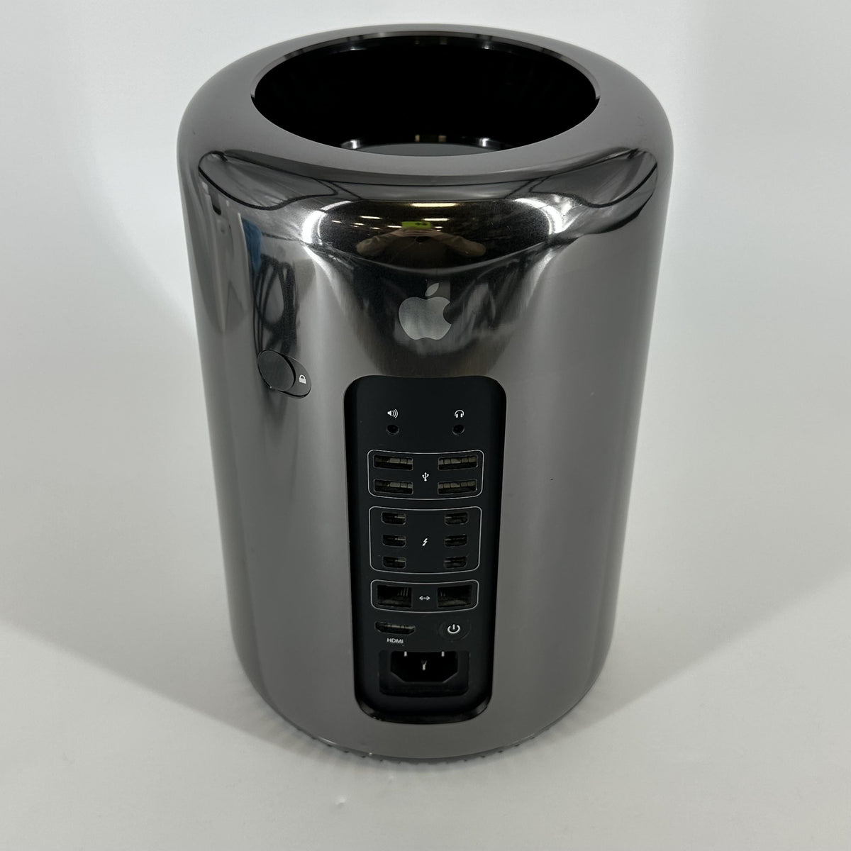Apple Mac Pro Late 2013 Black 3.5 GHz 6-Core Intel Xeon E5 64GB RAM