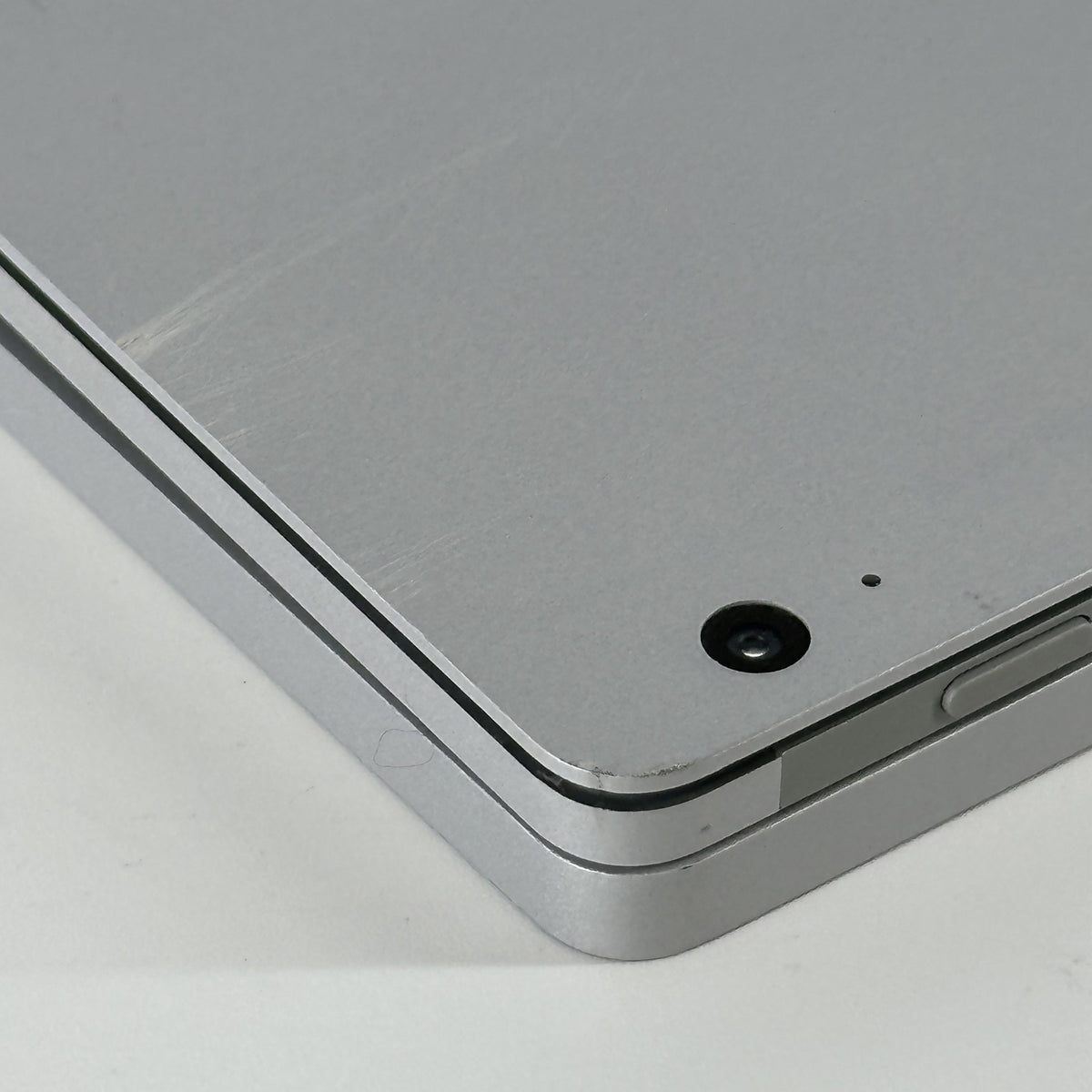 Microsoft Surface Book 3 13.5 Silver 1.3 GHz Intel Core i7 10th Gen.