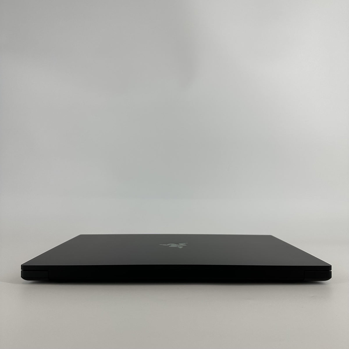 Razer Blade 18 2024 Black 2.2 GHz Intel Core i9 14th Gen. 32GB RAM