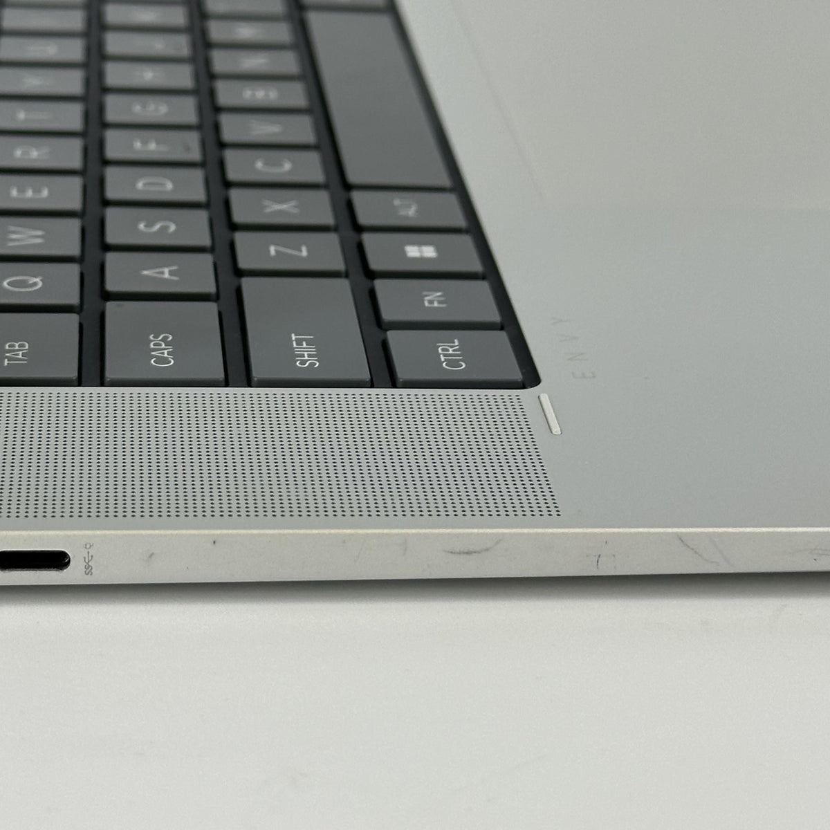 HP Envy x360 16 Silver 1.7 GHz Intel Core Ultra 7 16GB RAM 1TB Solid