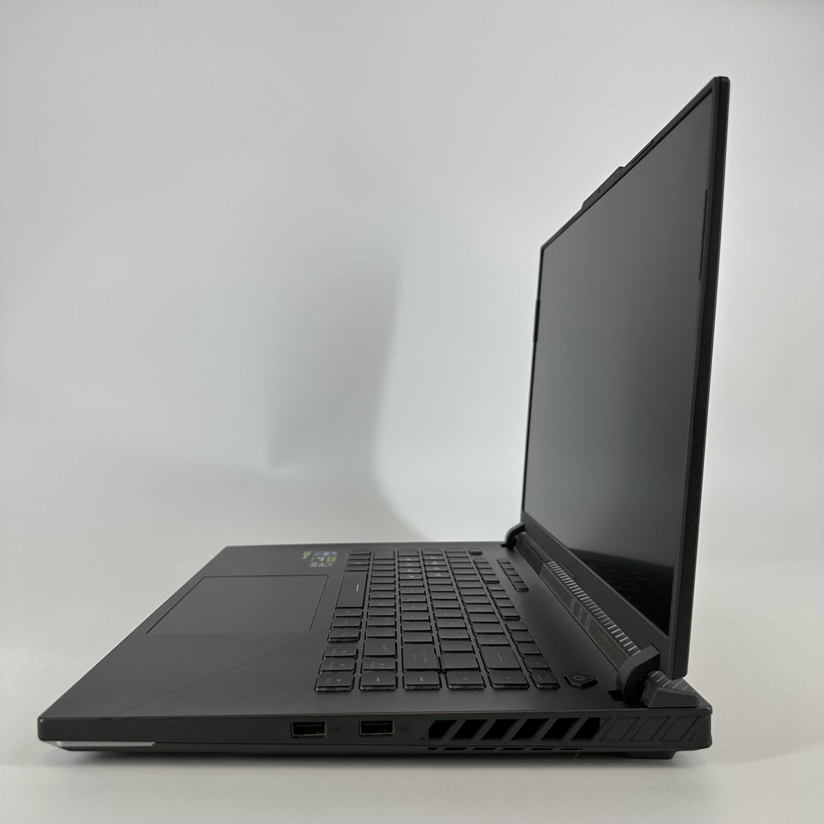 Asus ROG Strix G16 G614 16 Black 2.2 GHz Intel Core i9 14th Gen. 32GB