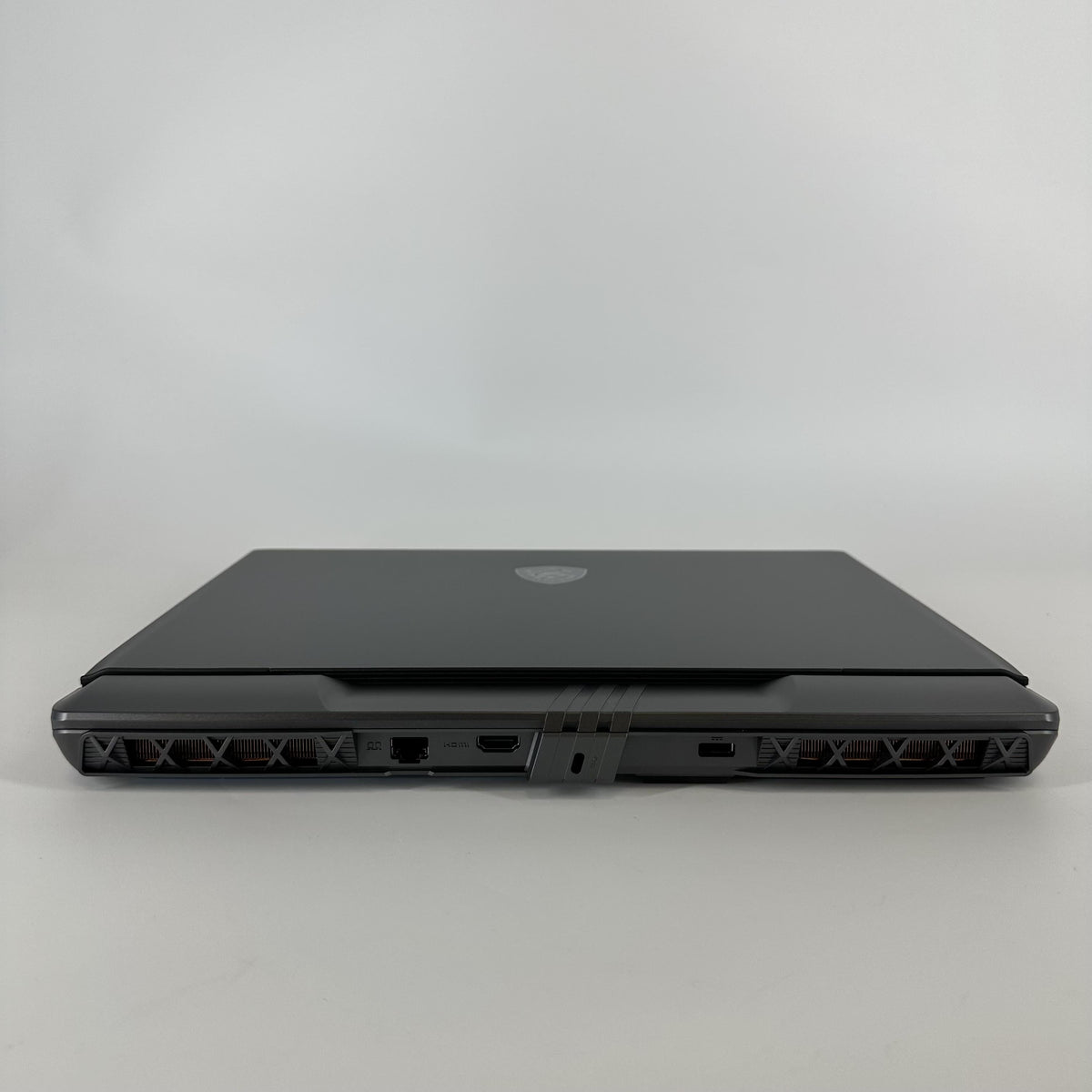 MSI Vector 16 HX AI 16 Gray 2.4 GHz Intel Core Ultra 7 Series 2 16GB
