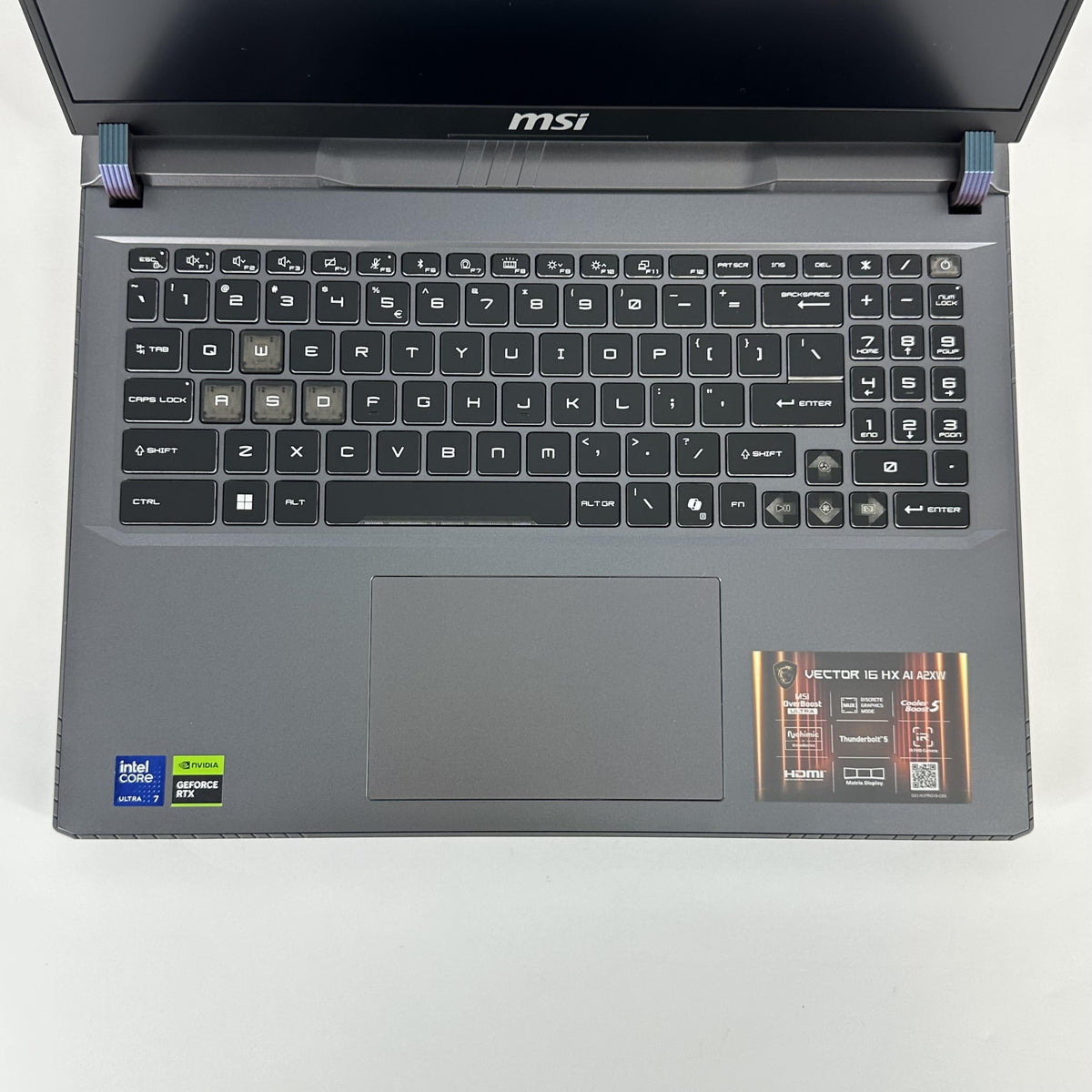 MSI Vector 16 HX AI 16 Gray 2.4 GHz Intel Core Ultra 7 Series 2 16GB