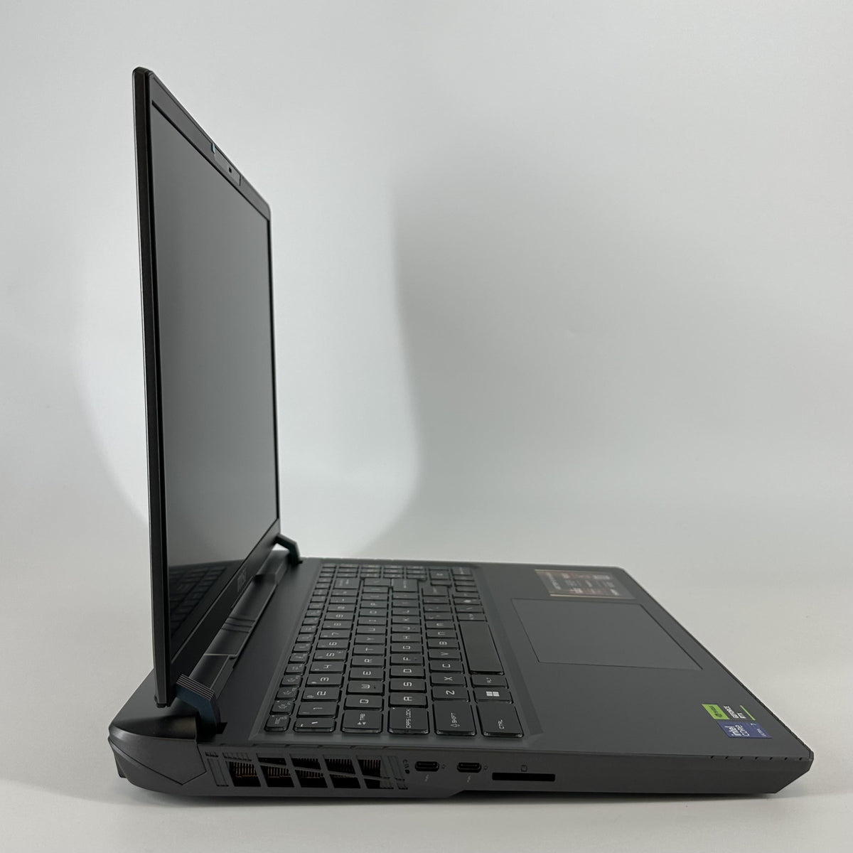 MSI Vector 16 HX AI 16 Gray 2.4 GHz Intel Core Ultra 7 Series 2 16GB