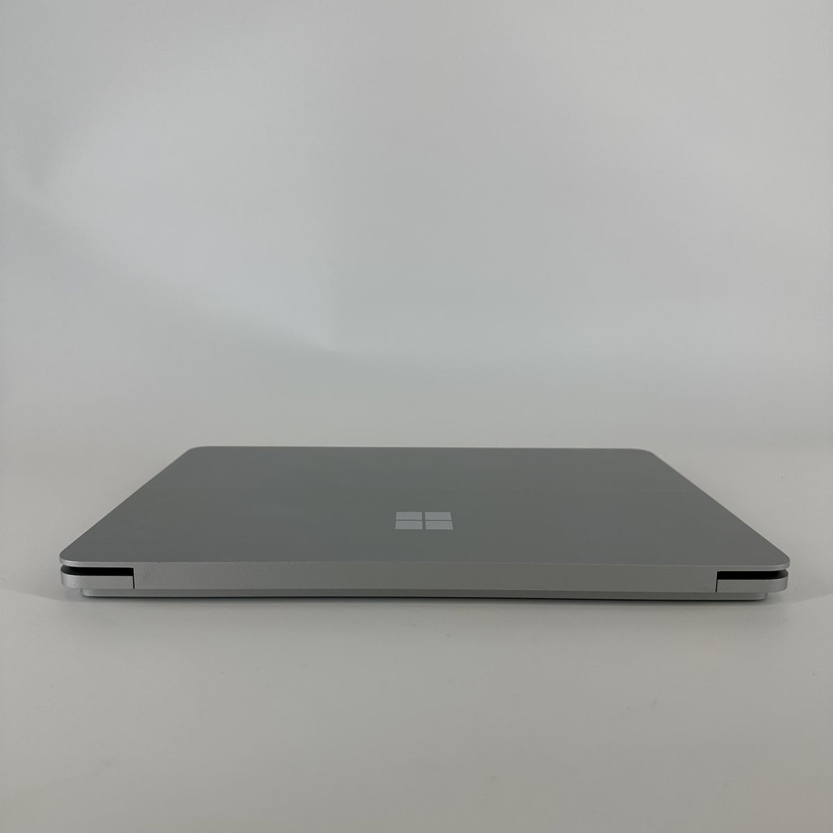 Microsoft Surface Laptop Studio 14.4 Silver 3.3 GHz Intel Core i7