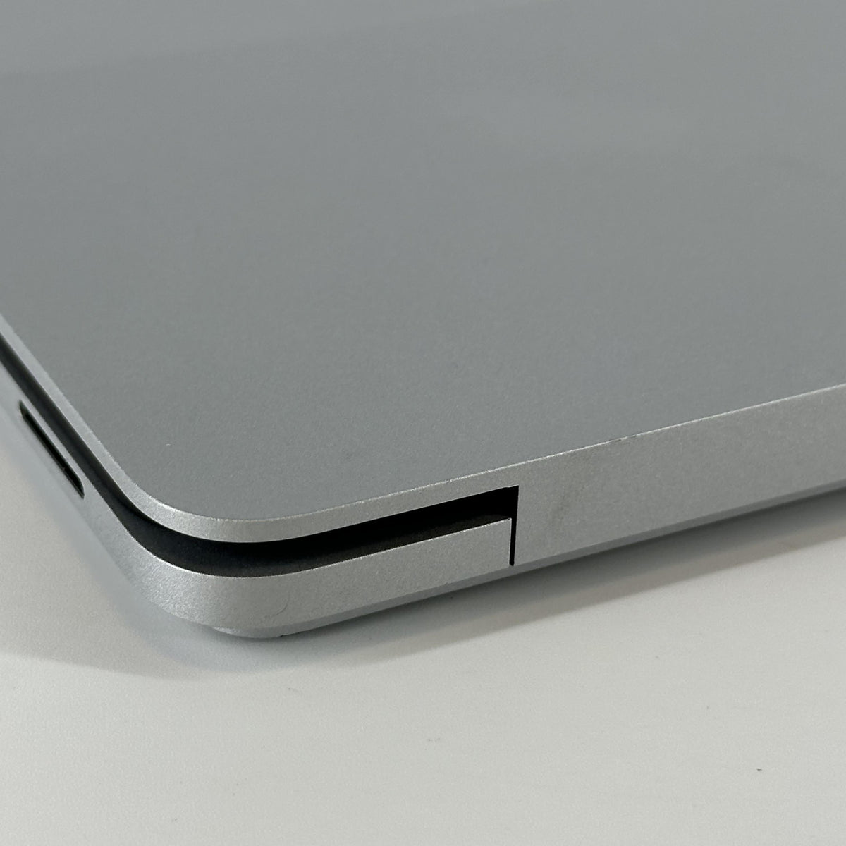 Microsoft Surface Laptop Studio 14.4 Silver 3.3 GHz Intel Core i7