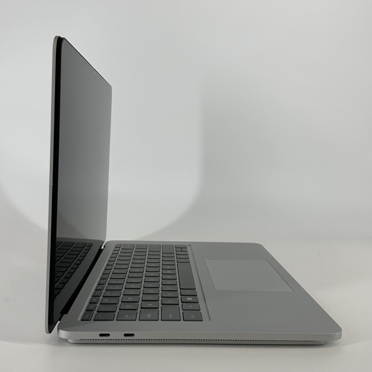 Microsoft Surface Laptop Studio 14.4 Silver 3.3 GHz Intel Core i7