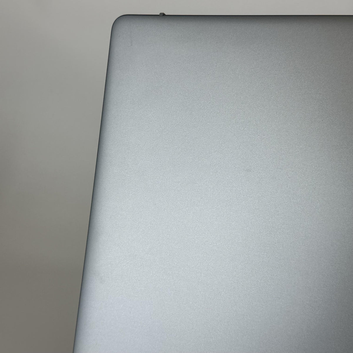 Dell Inspiron 5640 16 Silver 1.8 GHz Intel Core 7 16GB RAM 1TB Solid
