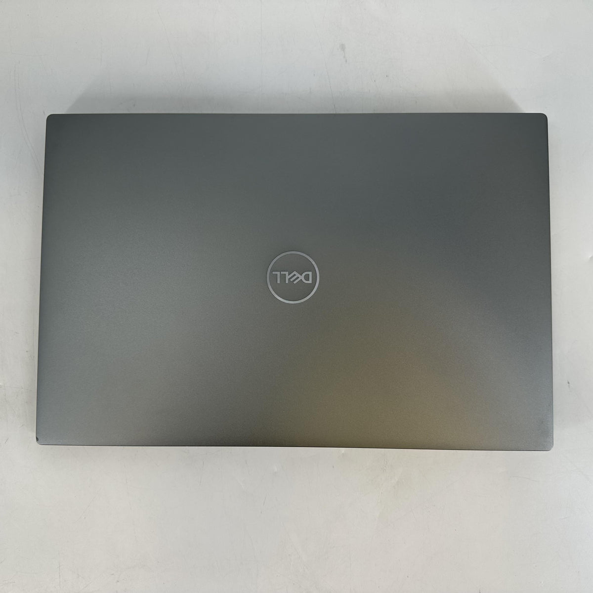 Dell Precision 5560 15.6 Gray 2.3 GHz Intel Core i7 11th Gen. 16GB