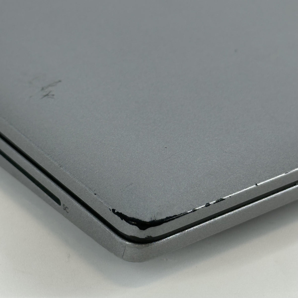 Dell Latitude 5540 15.6 Gray 1.7 GHz Intel Core i7 13th Gen. 32GB RAM