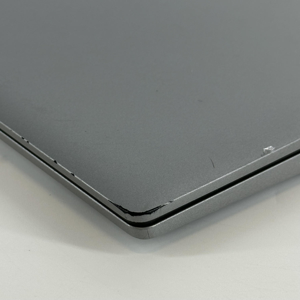 Dell Latitude 5540 15.6 Gray 1.7 GHz Intel Core i7 13th Gen. 32GB RAM
