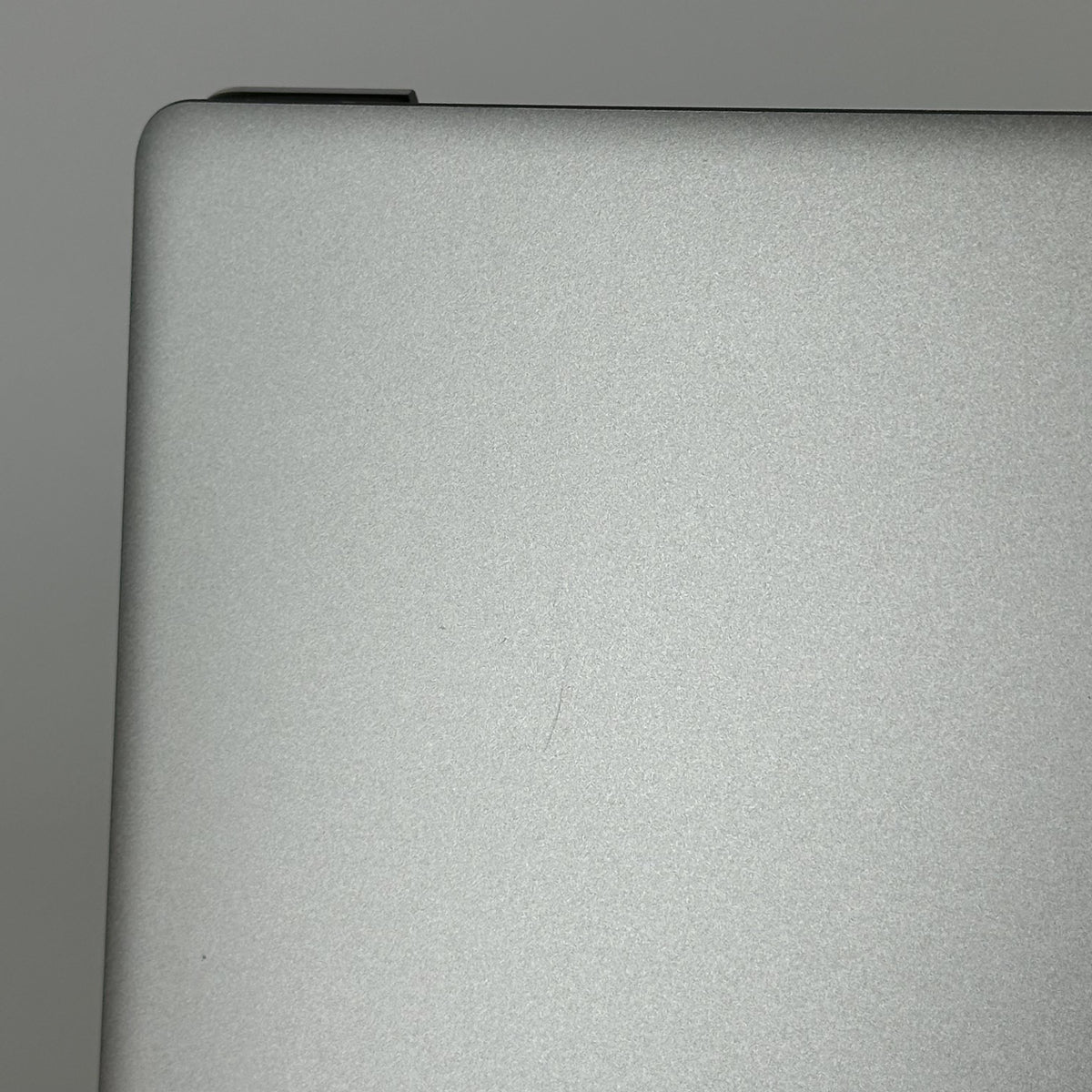 Dell XPS 13 9360 Silver 1.8 GHz Intel Core i7 8th Gen. 16GB RAM 512GB