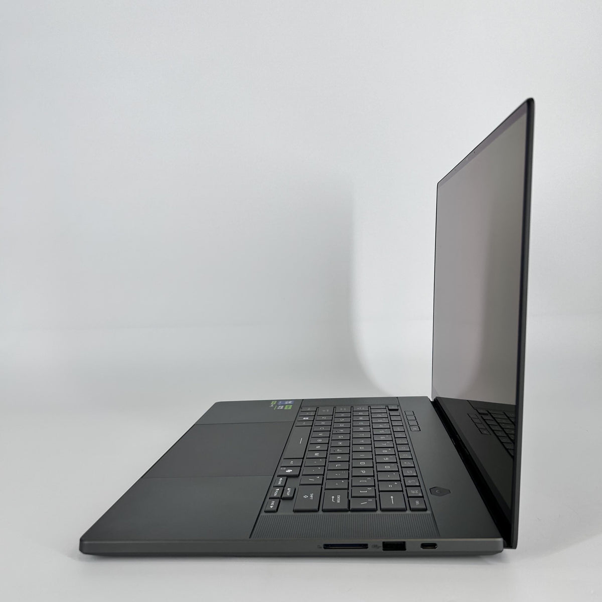 Asus ROG Zephyrus G16 GU605 16 Black 2.9 GHz Intel Core Ultra 9