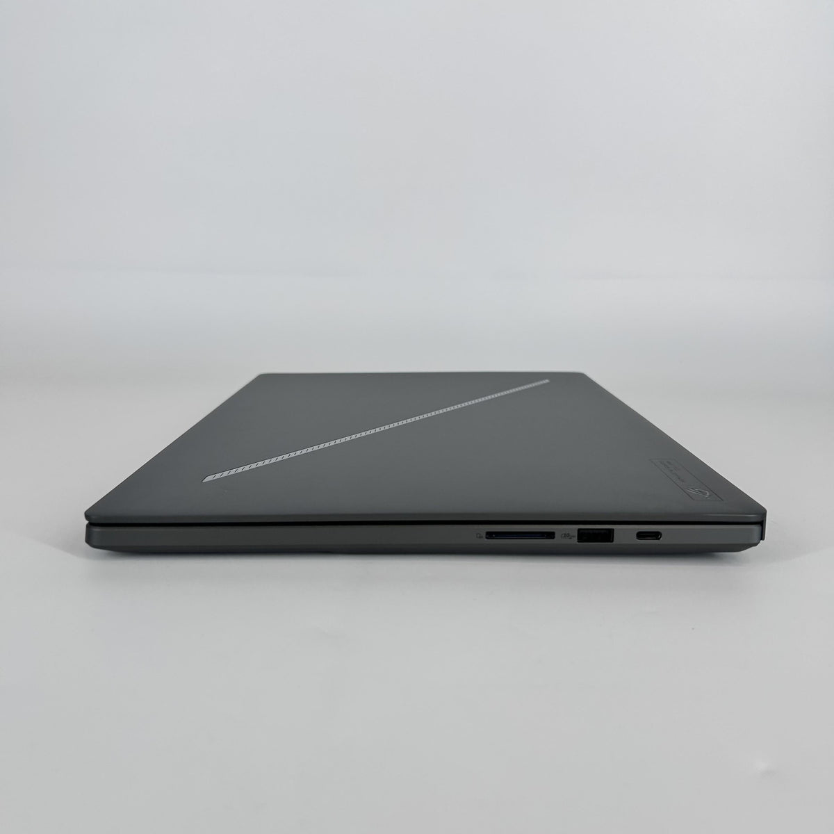 Asus ROG Zephyrus G16 GU605 16 Black 2.9 GHz Intel Core Ultra 9