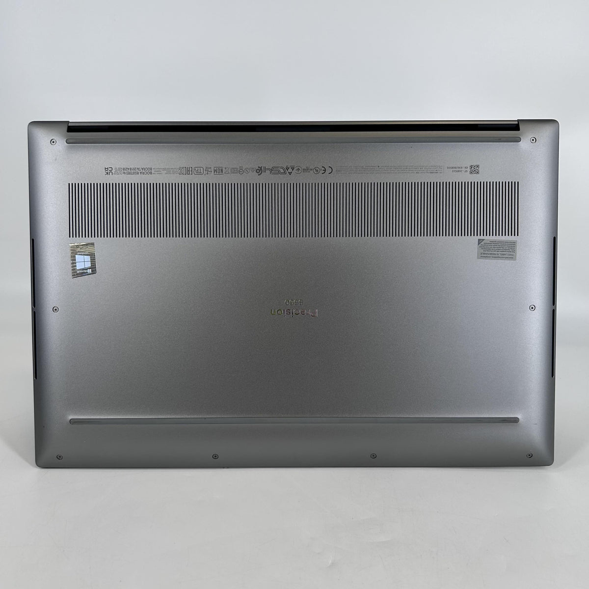 Dell Precision 5560 15.6 Gray 2.3 GHz Intel Core i7 11th Gen. 16GB