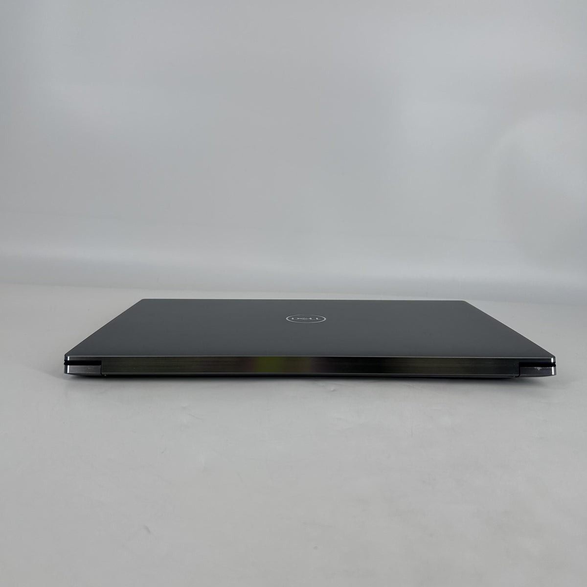 Dell Precision 5560 15.6 Gray 2.3 GHz Intel Core i7 11th Gen. 16GB