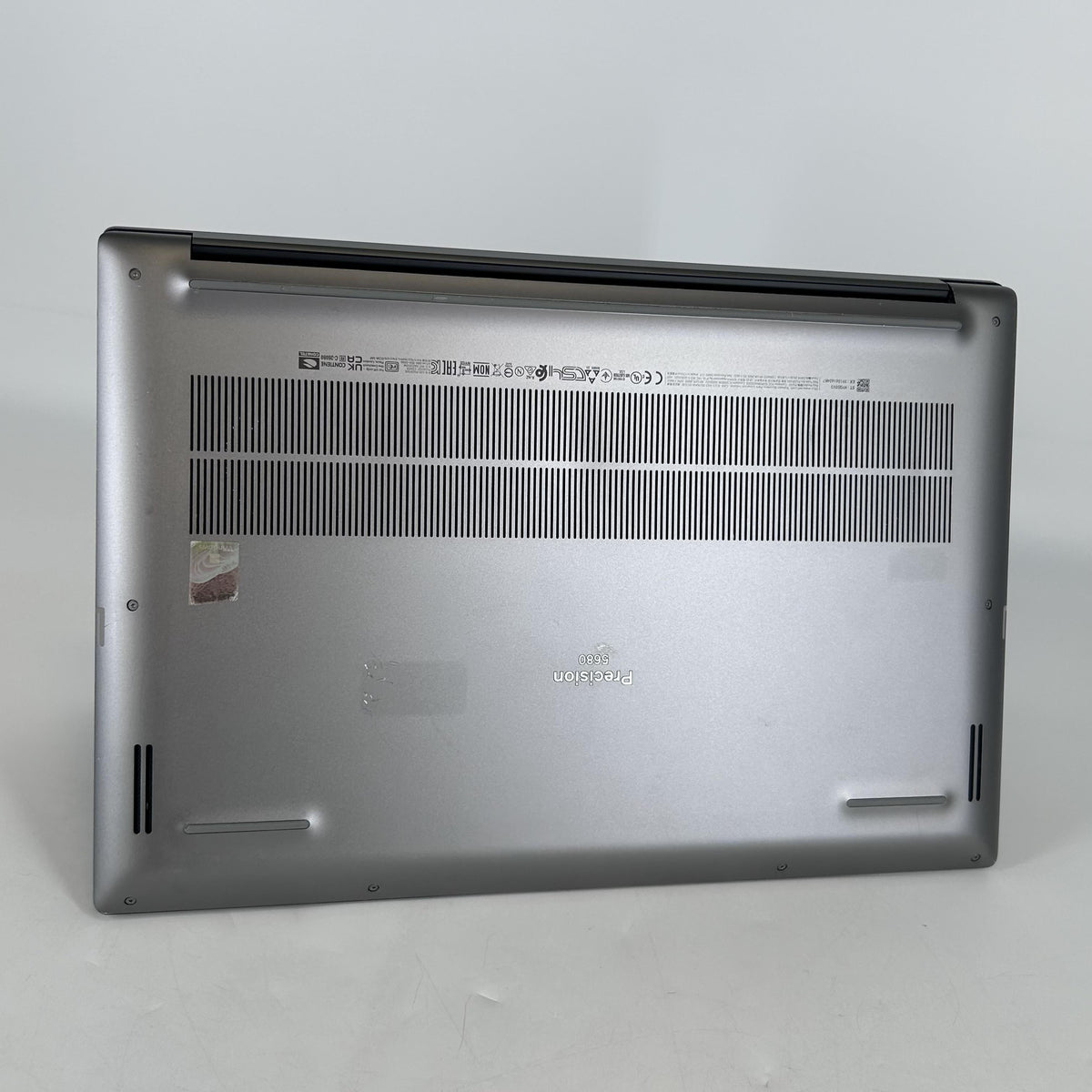 Dell Precision 5680 16 Gray 2.6 GHz Intel Core i9 13th Gen. 64GB RAM