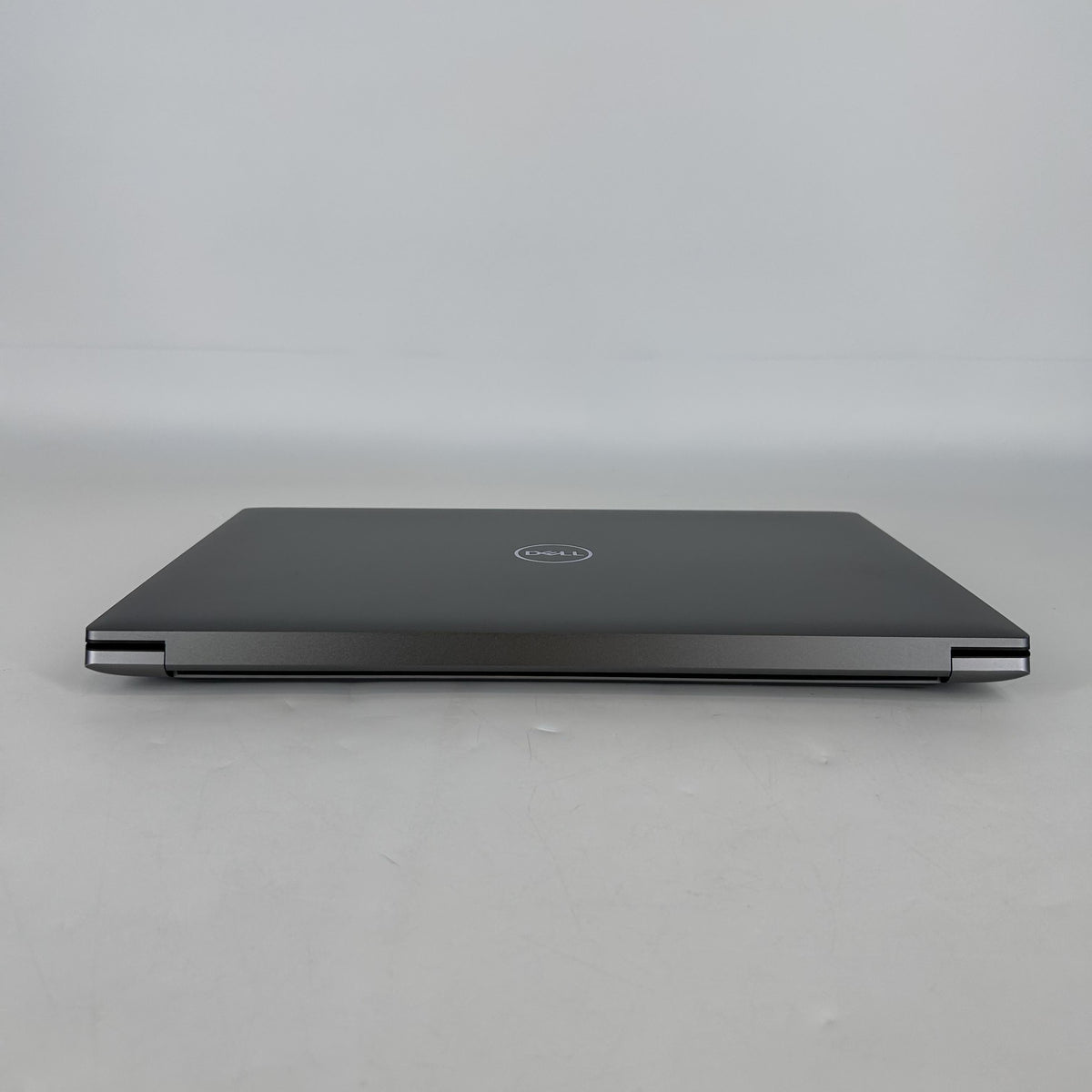Dell Precision 5680 16 Gray 2.6 GHz Intel Core i9 13th Gen. 64GB RAM