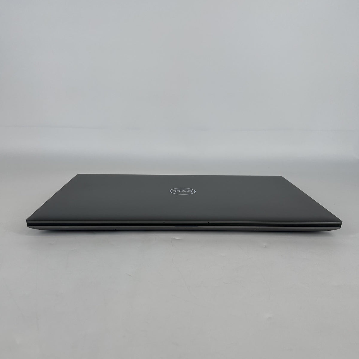 Dell Precision 5680 16 Gray 2.6 GHz Intel Core i9 13th Gen. 64GB RAM