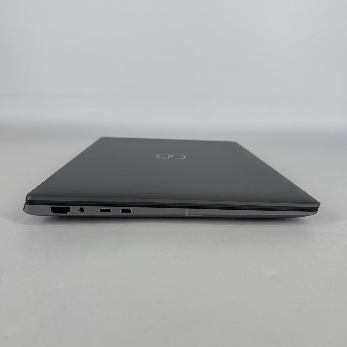 Dell Precision 5680 16 Gray 2.6 GHz Intel Core i9 13th Gen. 64GB RAM
