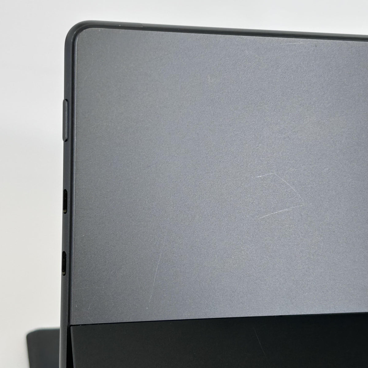 Microsoft Surface Pro 8 13 Black WiFi 3.0 GHz Intel Core i7 11th Gen.