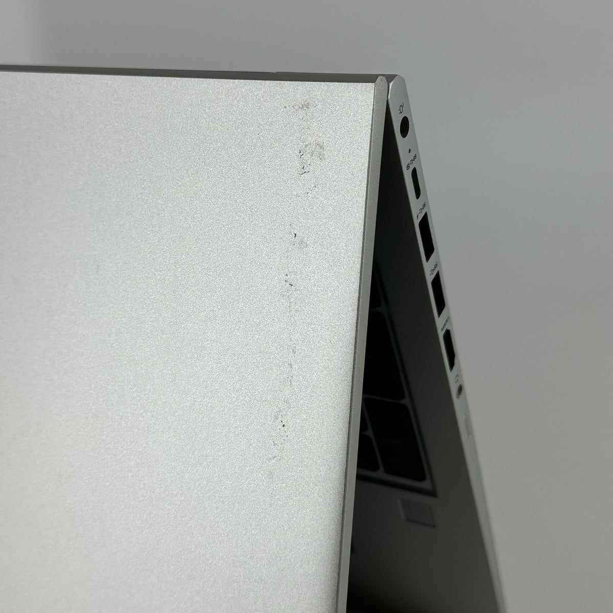 HP ProBook 455 G9 15.6 Silver 2.3 GHz AMD Ryzen 5 5625U 8GB RAM 256GB