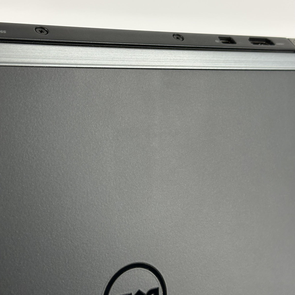 Dell Latitude E7270 13 Black 2.4 GHz Intel Core i5 6th Gen. 4GB RAM