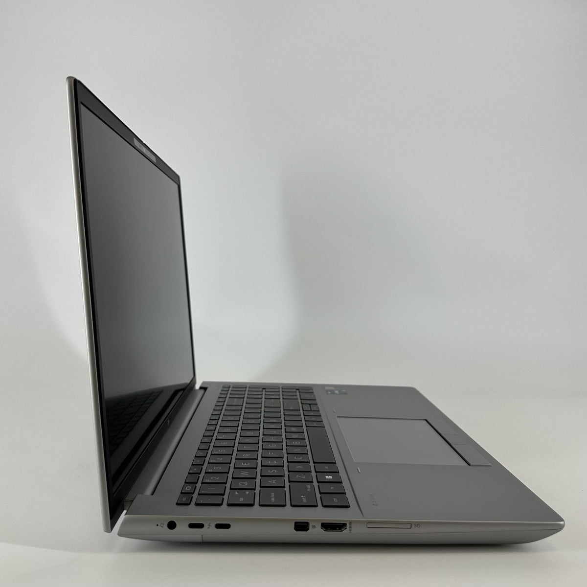 HP ZBook Fury 16 G9 Silver 2.1 GHz Intel Core i7 12th Gen. 32GB RAM