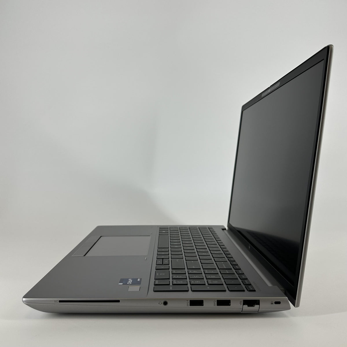 HP ZBook Fury 16 G9 Silver 2.1 GHz Intel Core i7 12th Gen. 32GB RAM