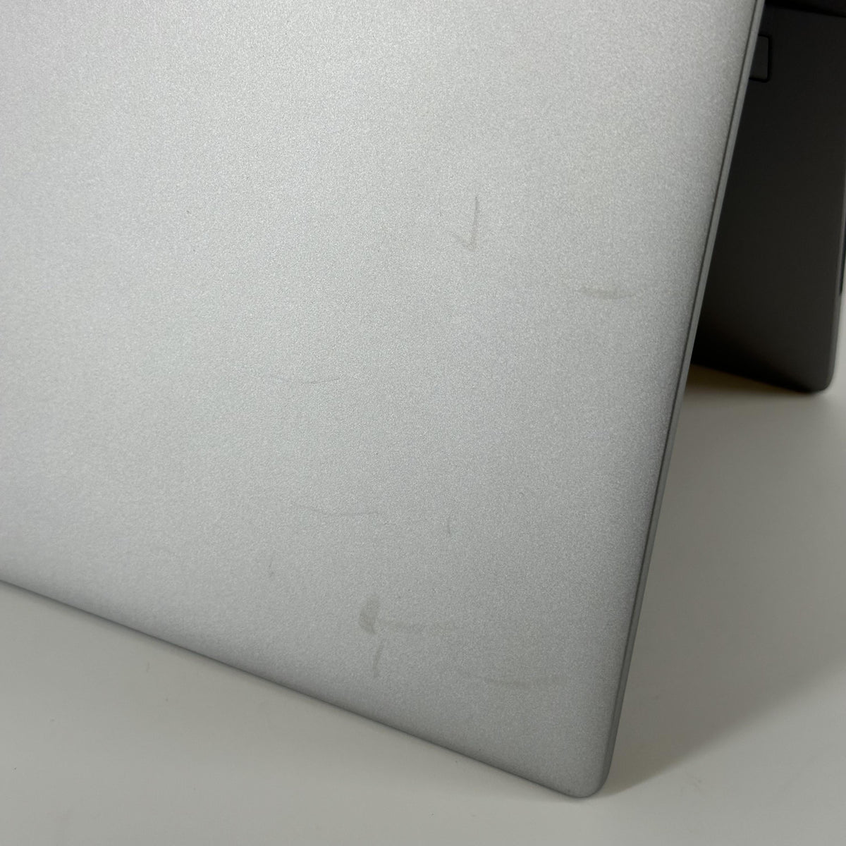 HP ZBook Fury 16 G9 Silver 2.1 GHz Intel Core i7 12th Gen. 32GB RAM