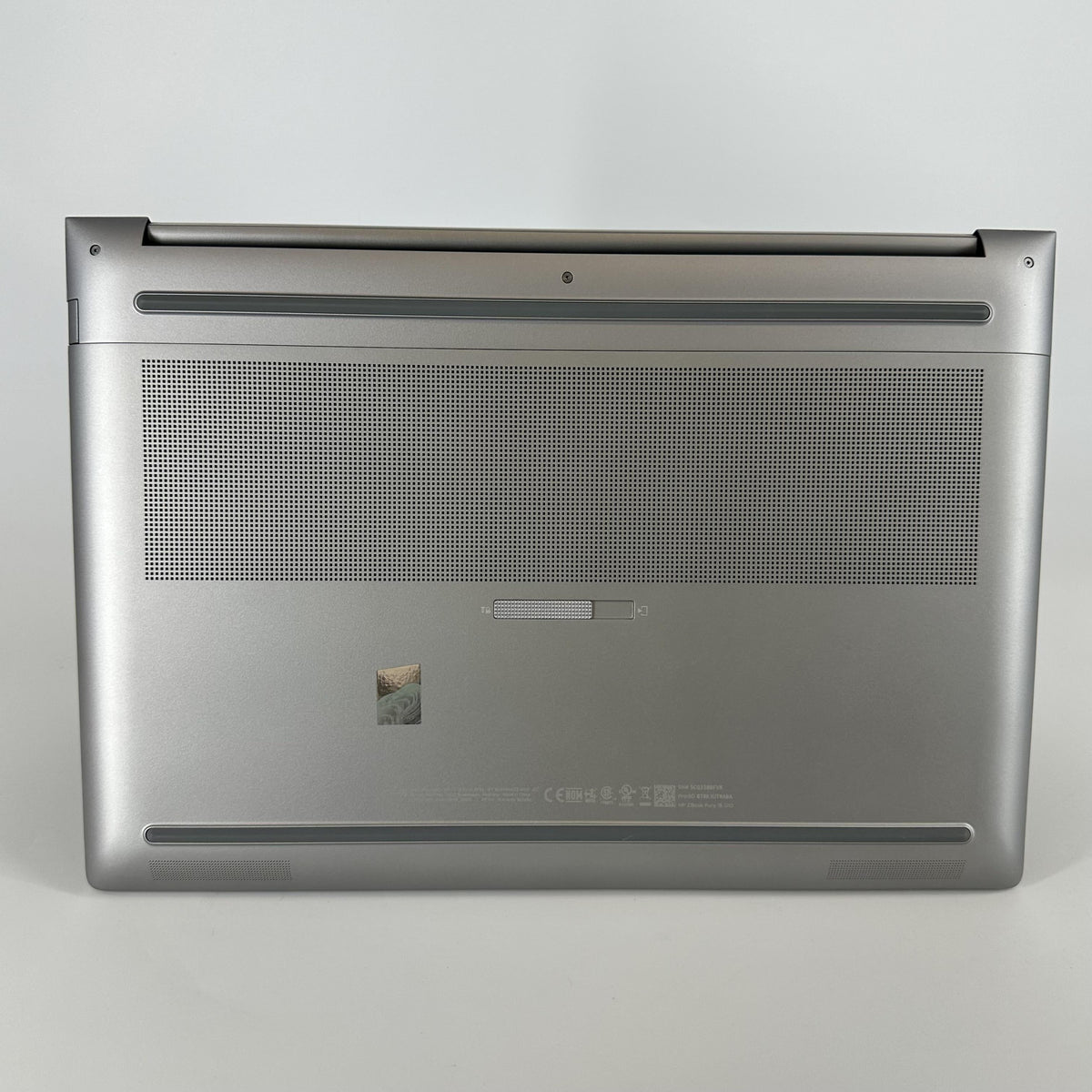 HP ZBook Fury 16 G9 Silver 2.1 GHz Intel Core i7 12th Gen. 32GB RAM