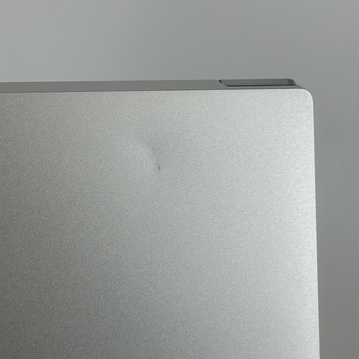 Dell XPS 15 9520 Silver 2.3 GHz Intel Core i7 12th Gen. 32GB RAM