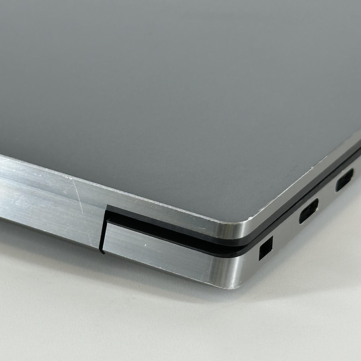 Dell Precision 5560 15.6 Gray 2.3 GHz Intel Core i7 11th Gen. 32GB
