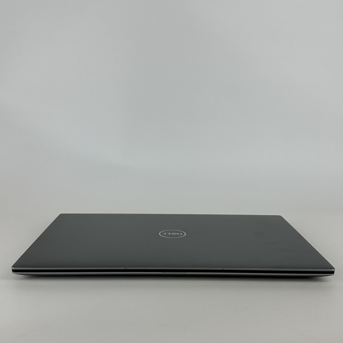 Dell Precision 5560 15.6 Gray 2.3 GHz Intel Core i7 11th Gen. 32GB