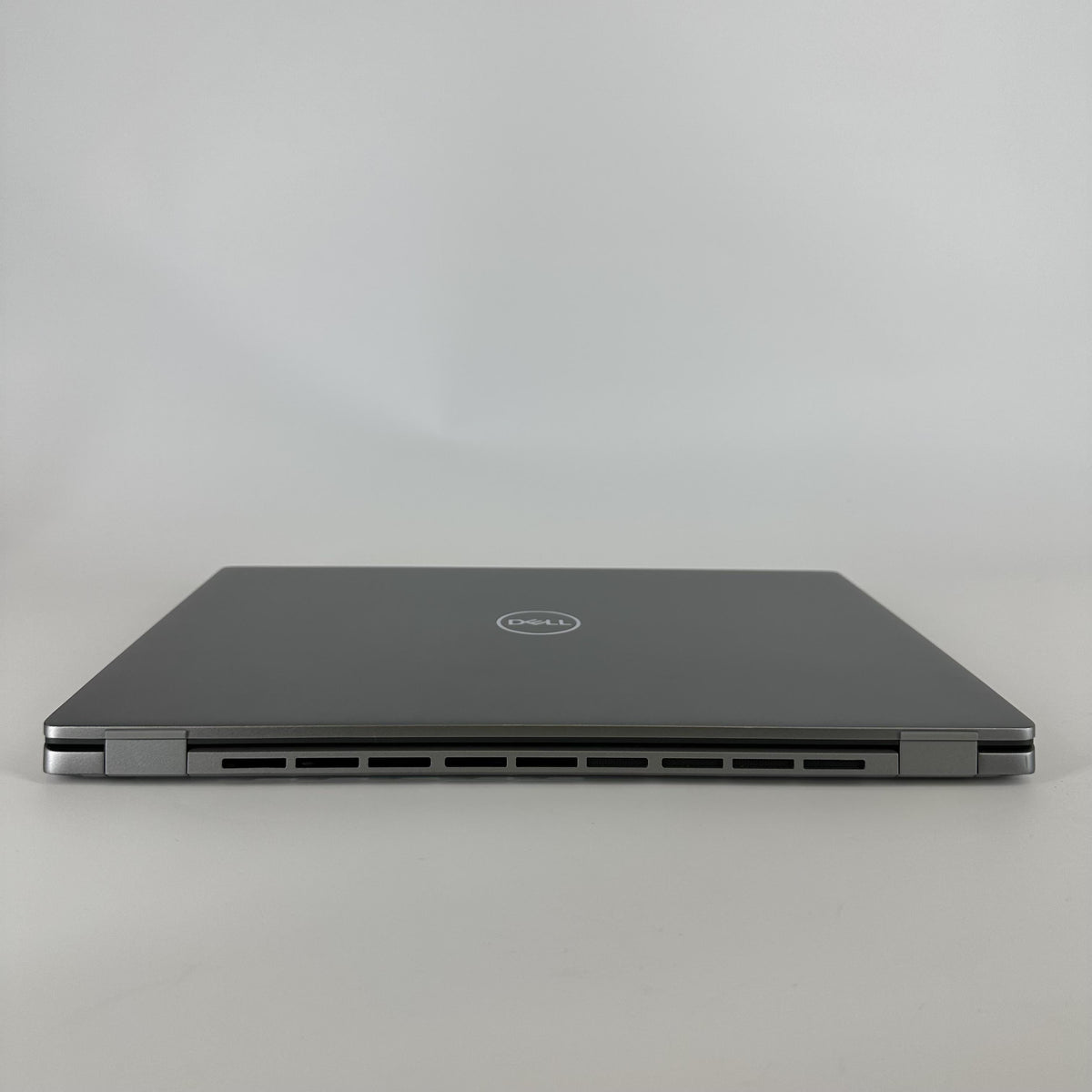 Dell Latitude 7640 16 Gray 1.6 GHz Intel Core i5 13th Gen. 16GB RAM