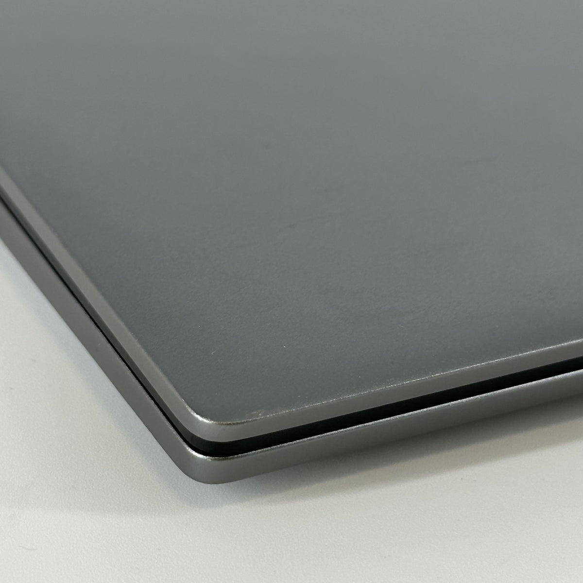 Dell Latitude 7640 16 Gray 1.6 GHz Intel Core i5 13th Gen. 16GB RAM