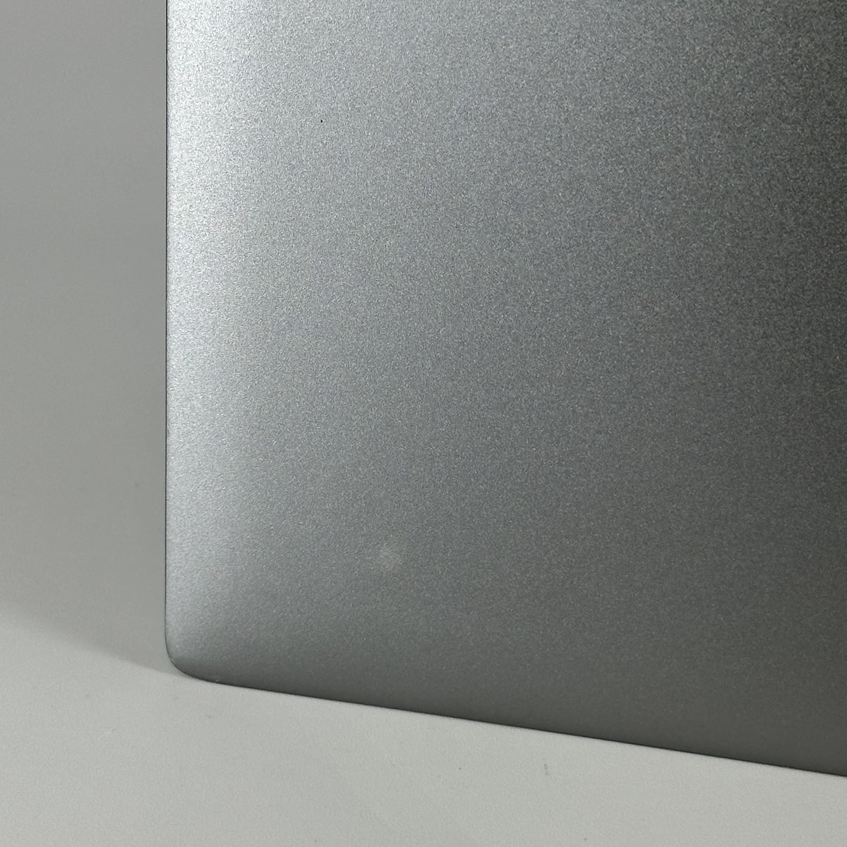 Dell Latitude 7640 16 Gray 1.6 GHz Intel Core i5 13th Gen. 16GB RAM