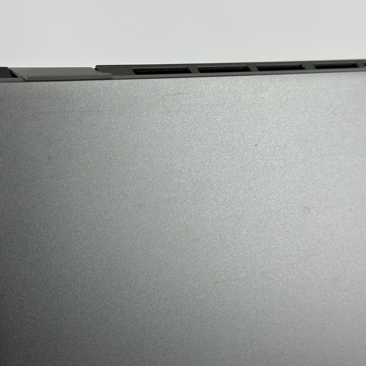 Dell Latitude 7640 16 Gray 1.6 GHz Intel Core i5 13th Gen. 16GB RAM